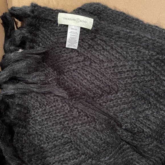 Treasure and Bond oversized scarf - Picture 3 of 3